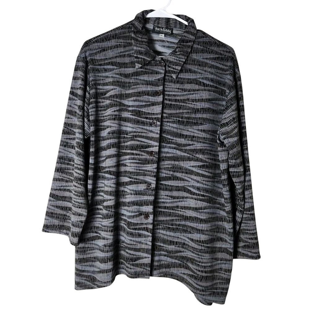 Diane Von Furstenberg DVF Concepts Button Up Blouse Size Small Gray Zebra